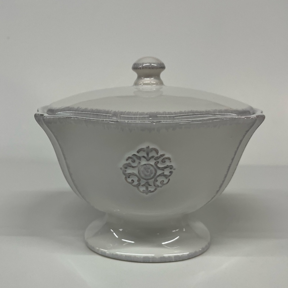 Southern Living at Home Gallery Collection Petite Lidded Bowl